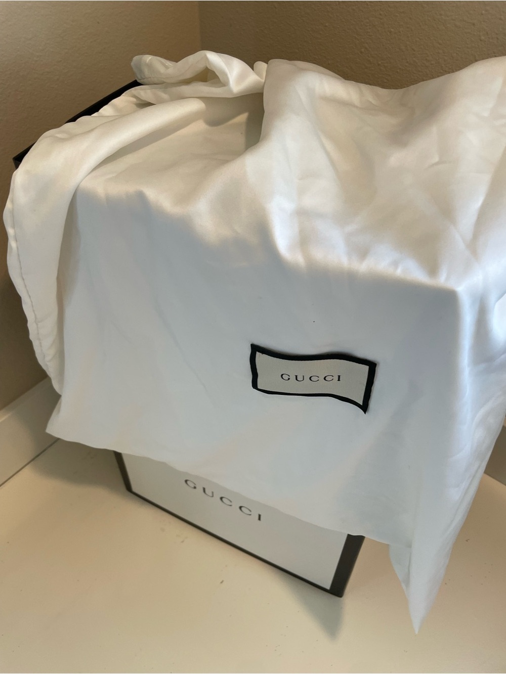 Gucci Gray GG Supreme Backpack with Gold Bee Print - Picture 9 of 10